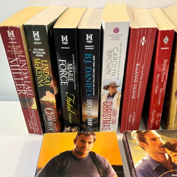Lot of 15 Paperback Harlequin Romance Novels - Good condition! - Picture 2 of 6